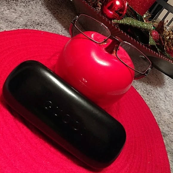 Authentic Gucci glasses. GG 9614 804 51 18 140